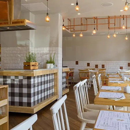 Szlak Bursztynowy ホテル 4*